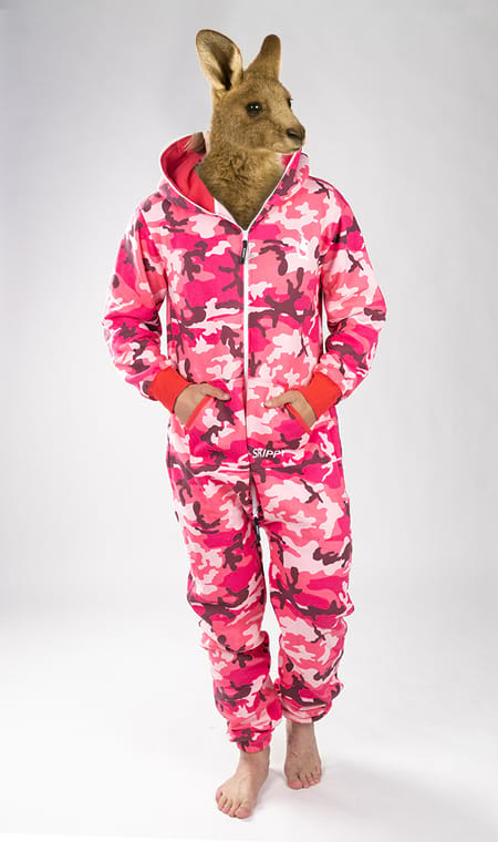 Onesie – Camo pink